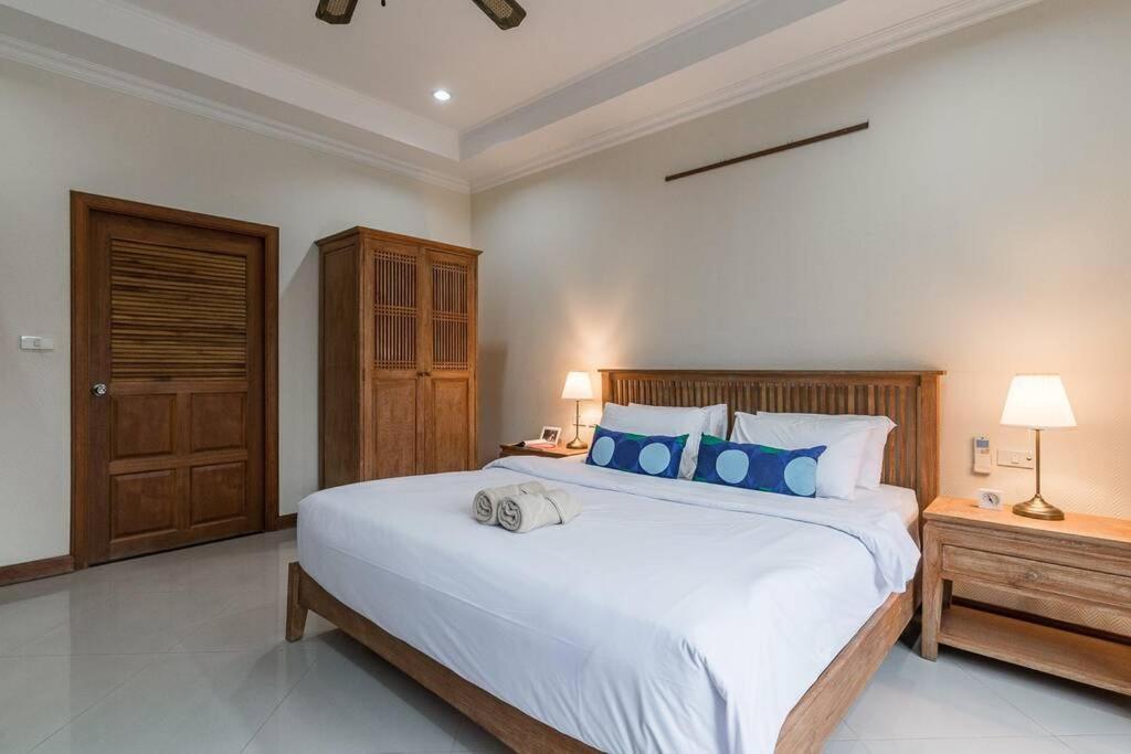 Anb Poolvilla 3Br Walk Private Beach In Pratamnak Pattaya Buitenkant foto